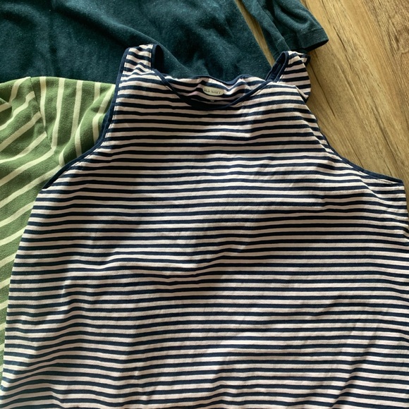 5 XL / XXL tees - old navy, Eddie Bauer - Picture 2 of 6